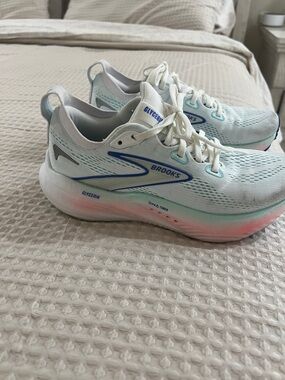 Brooks Women's Glycerin Running Shoes - White with Blue and Mint Pink Accents